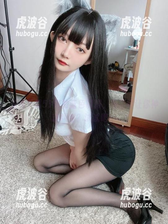 51酱 免费下载51酱的蓝色制服,是否能让你神魂颠倒?试试吧。