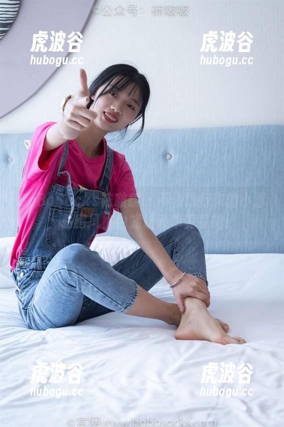 BoBoSocks袜啵啵-小淳 BoBoSocks袜啵啵 - 不做银行家的小淳,私房风格也能让账单妥妥的!