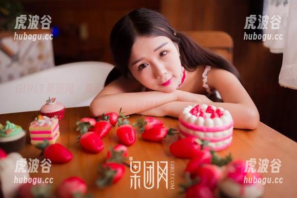 GIRLT果团网-莫雅琪 GIRLT果团网 - 莫雅琪棉袜写真:这袜子让我对资源有了全新的理解!