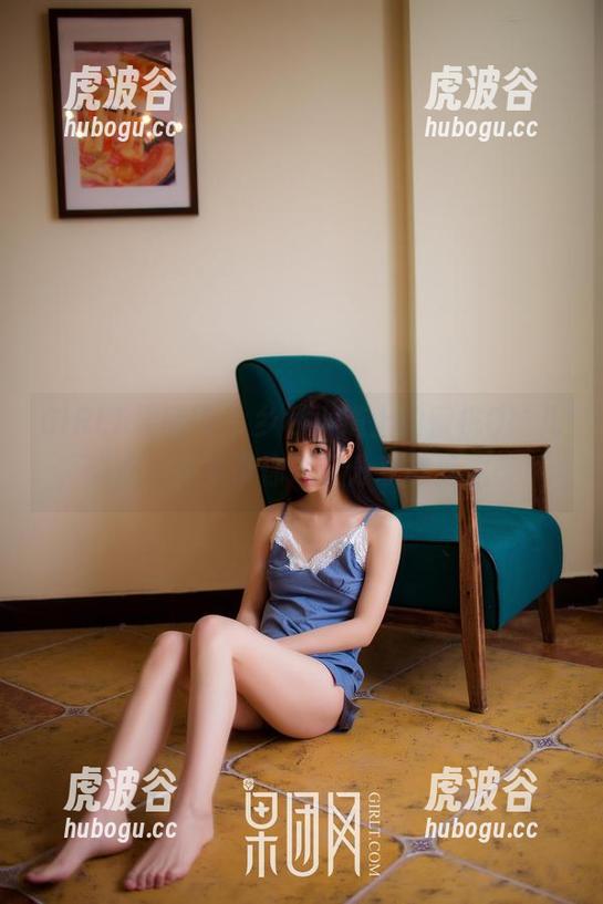 GIRLT果团网-蜜桃Q妹儿 GIRLT果团网 - 乡村小道上的蜜桃Q妹儿,甜心写真集带你一起分享静逸之美!