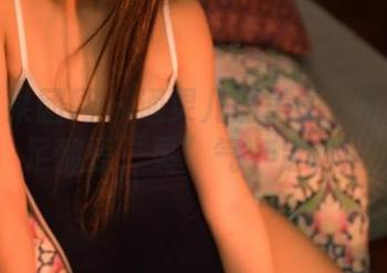 GIRLT果团网 - 通灵儿的美图：每一双美足都是“灵”气十足啊！