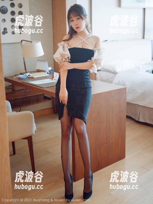 HuaYang花漾-Angela小热巴 HuaYang花漾 - Angela小热巴的定制作品,裸足在夏天,无意中也变成了一种style。
