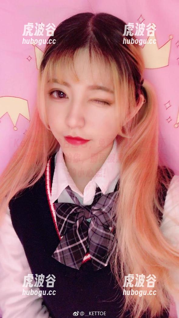 Kettoe Kettoe的纯白图包,免费领取,适合不太会搭配衣服的你,别再被黑色阻碍了你的小心思!