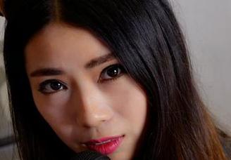 PANS摄影 - 透明?Tina的原图和更新让我想多了…