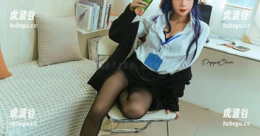 PoppaChan PoppaChan照片或许不太身体,但这兔女郎写真可得下载!