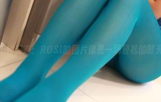 旗袍的千种姿态:ROSI的图片像是一场轻松的时光之旅。