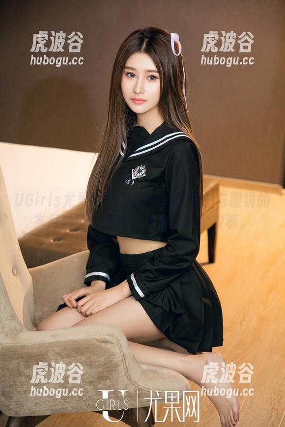 UGirls尤果网-李思宁 UGirls尤果网 - 原图透出李思宁与眼镜的岁月痕迹,透视下又是另一个故事。