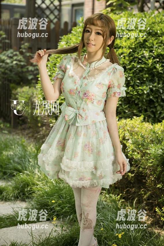 UGirls尤果网-芊小童 UGirls尤果网 - ‘芊小童’的连衣裙:轻松穿出百变风格,图包分享点进来!
