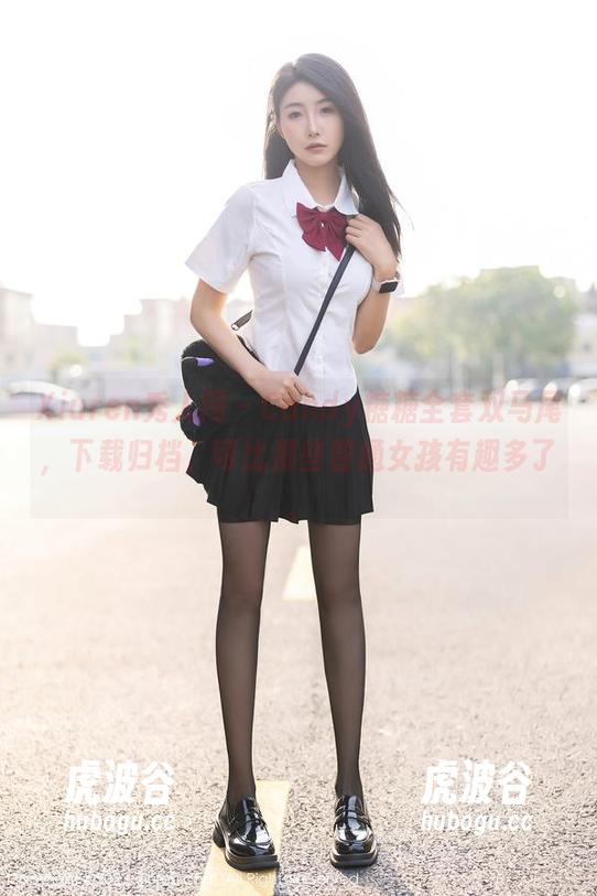 Xiuren秀人网-Candy糖糖 Xiuren秀人网 - Candy糖糖全套双马尾,下载归档,可比那些普通女孩有趣多了。