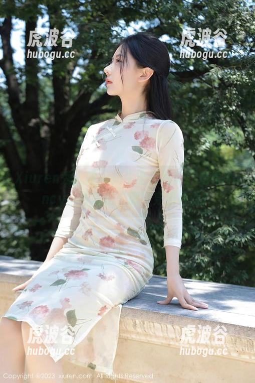 Xiuren秀人网-Nancy小姿 Xiuren秀人网 - 奶牛全套写真,看看Nancy小姿怎把“肥”穿出格调?
