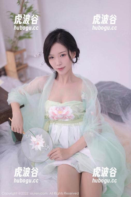 Xiuren秀人网-明日花桃桃 Xiuren秀人网 - 明日花桃桃寻找裤里丝的隐藏版高清写真集