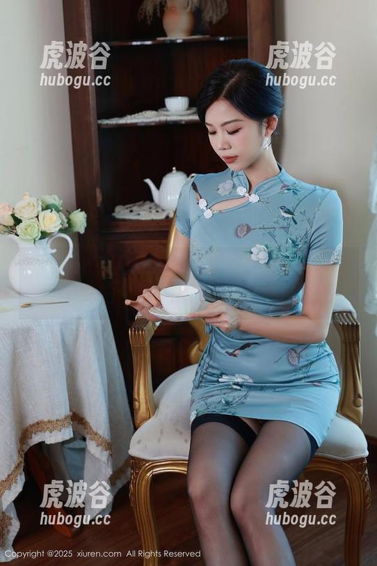 Xiuren秀人网-糖豆sisi Xiuren秀人网 - 网袜迷情:糖豆sisi的私拍合集,腿精们请注意!