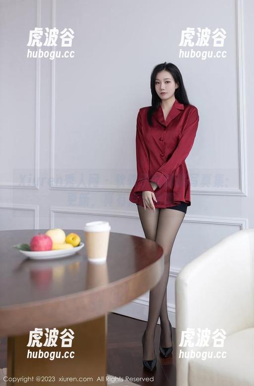 Xiuren秀人网-软软子 Xiuren秀人网 - 软软子的制服写真集:更新,真有点期待啊!