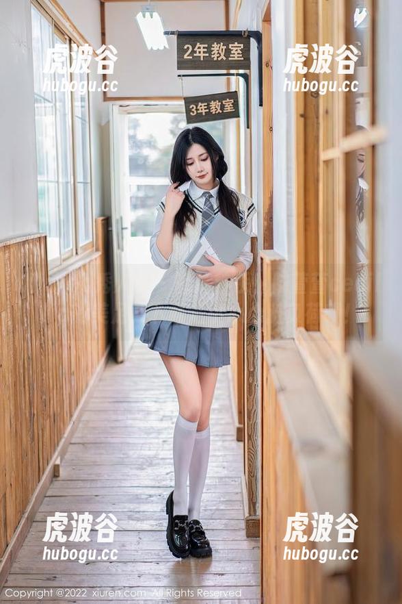 Xiuren秀人网-陆萱萱cecillia Xiuren秀人网 - 图片秒杀!陆萱萱cecillia的美足,下载后小心心脏负荷哦!