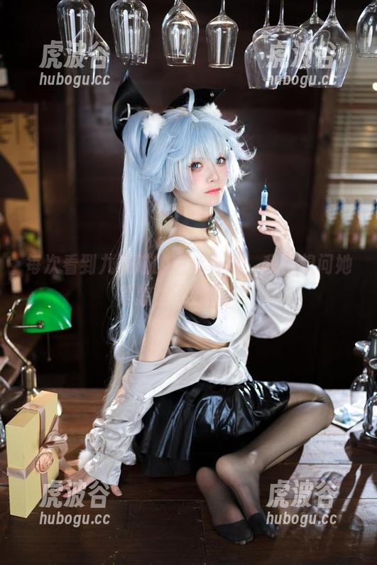 九柒喵 每次看到九柒喵的白丝合集,我都想问她是怎么做到的?!