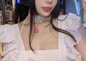 最新作品，九言的丽莎是“校园女神”还是“邻家小女孩”？