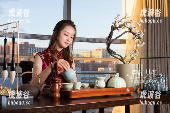 克拉女神-菲菲 克拉女神 - 菲菲与她的双马尾私拍:初恋感拿捏得刚刚好