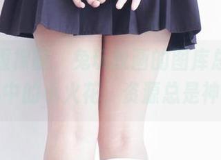 又见制服裸腿，兔玩映画的图库总是能勾起你心中的小火花，资源总是神奇的。