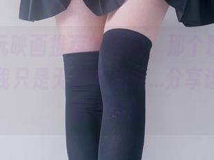 哇，兔玩映画推荐的原图，那个粉色格裙少女！我只是无意间想到…分享该选哪个姿势呢？