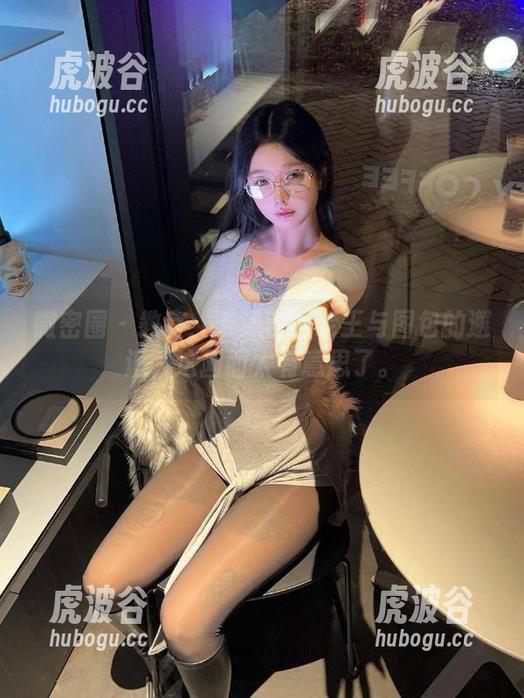 卡通百科老王 微密圈 - 教室:卡通百科老王与图包的邂逅,这画面太有意思了。