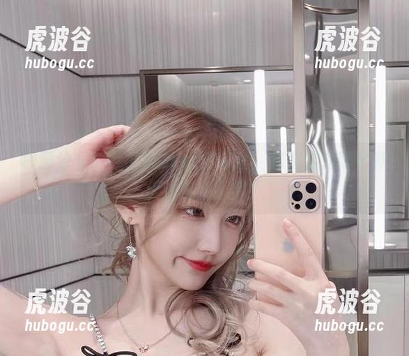 啾小妍Deer 原图分享!啾小妍Deer穿灰丝,感觉这是哪个秋天的私密小梦?