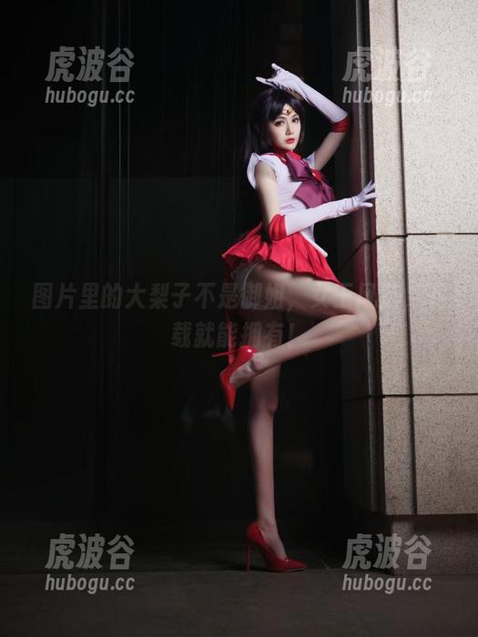 大梨子不是御姐 图片里的大梨子不是御姐,女王风范,下载就能拥有!