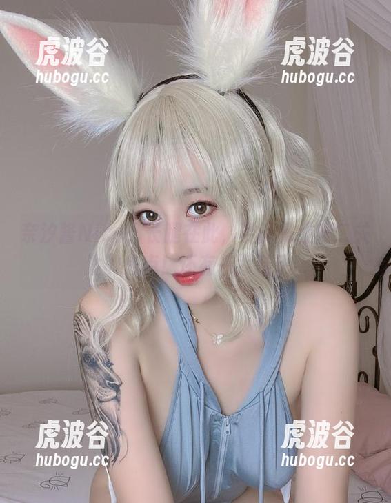 奈汐酱Nice 奈汐酱Nice,长腿在此,可能是我唯二关注的焦点!还有一双鞋子...