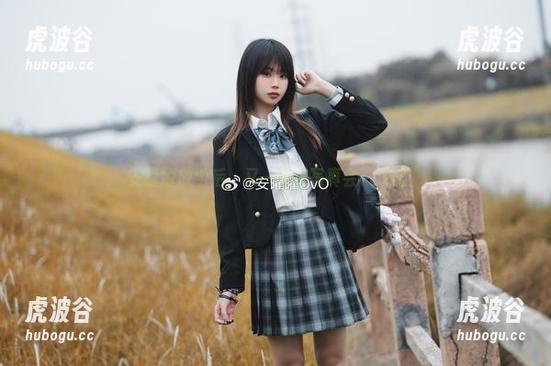 安曜曜 安曜曜放学后,又一次被写真会“洗脑”