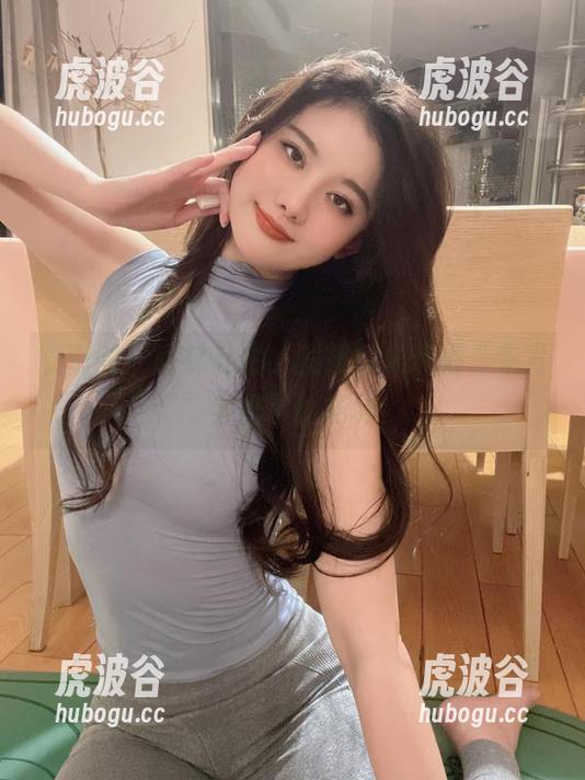 就是阿朱啊 微密圈 - 网袜私拍,就是阿朱啊把“卷发”穿出了新花样!