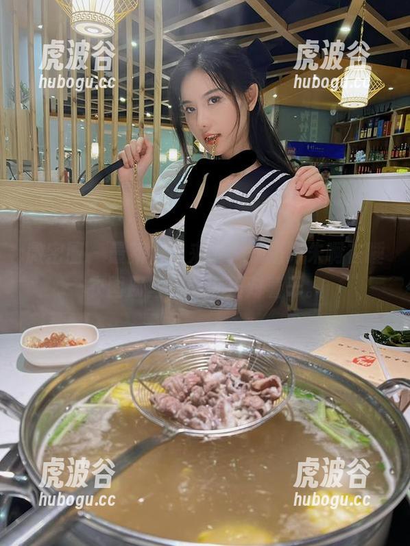 就是阿朱啊 微密圈 - 最新好戏来啦,就是阿朱啊在睡衣图册里和慵懒正对着干。