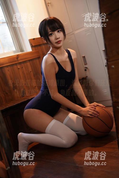 无影喵喵 看无影喵喵的花嫁原图,这姿势你们还没见过吗?不过,角度挺不错的。