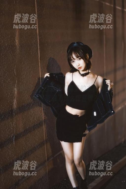 木棉棉OwO 更新提醒!夏日彩虹写真集的木棉棉OwO,她又带来了什么惊喜呢?