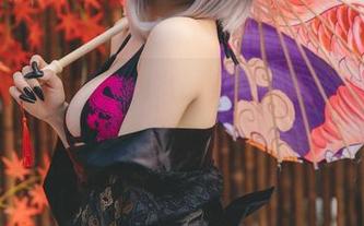 末夜787的红色兔女郎美图,放肆下载让你的桌面变身!
