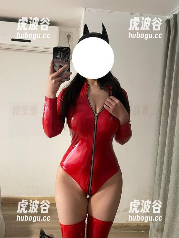 桃沢樱呀 微密圈 - 当桃沢樱呀遇上黑皮作品集,意想不到的火花炸开
