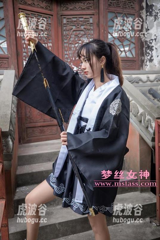 梦丝女神-玥玥 梦丝女神 - 想看甜心校花的操场秘境?来吧,玥玥的作品免费送到!