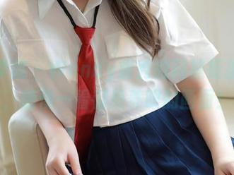 模范学院 - Wendy智秀的网袜街拍精选,随便一看都是养眼的画面!