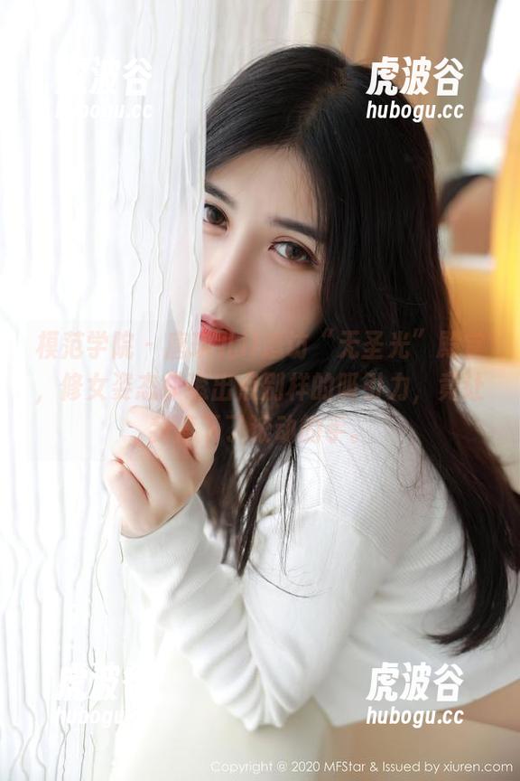 模范学院-唐琪儿il 模范学院 - 唐琪儿il造访“无圣光”殿堂,修女姿态却透出点别样的吸引力,竟让我停下了滚动的手。