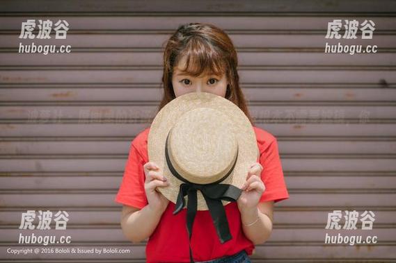 波萝社-许诺Sabrina 波萝社 - 原图里的许诺Sabrina,自拍照根本不需要滤镜,你信不信?图集真不错!