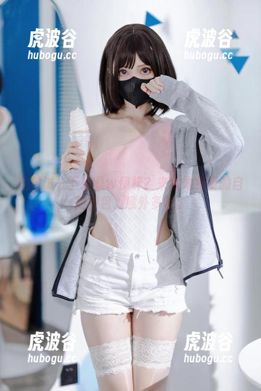 洛桑w伊梓 想尝试一下洛桑w伊梓?来拿她免费的自拍图包,意外多喔。