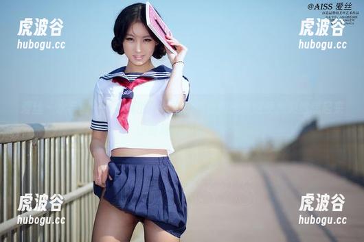 爱丝-小茹 爱丝 - 水手服——小茹的照片合集,很难想象这使我突然想起来小时候的夏天……