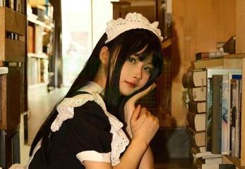 白莉爱吃巧克力的浴室写真，真的能把每一滴水都拍得如此‘透’？