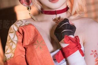 白莉爱吃巧克力的蕾姆女仆写真,在线等你来“夸”!别害羞啊!