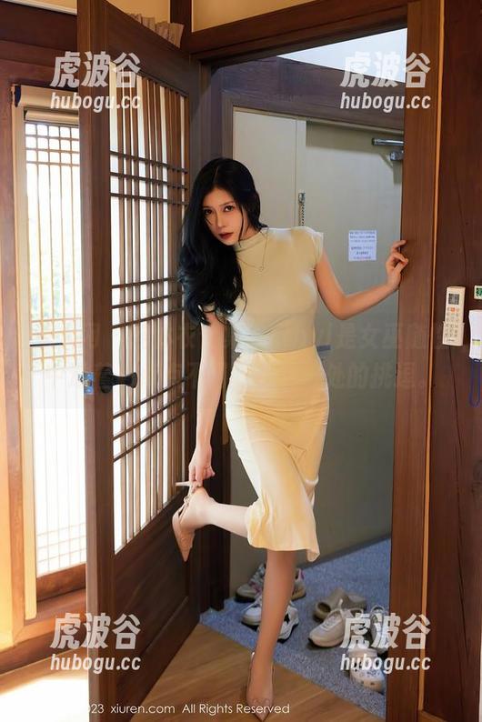 秀人网-sibyl是女巫 秀人网 - 连体衣合集,sibyl是女巫随性中透着一点点不羁,恰到好处的挑逗。