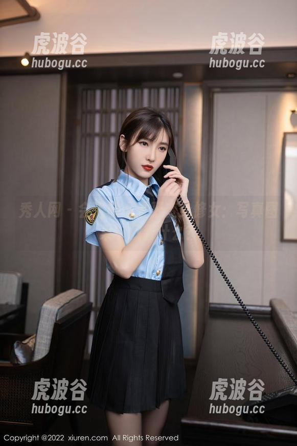 秀人网-会飞的小虎牙 秀人网 - 会飞的小虎牙变身修女:写真图集中藏着什么?