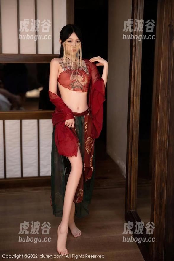 秀人网-岁小岁 秀人网 - 办公室冒险:岁小岁最新写真里的秘书趣事