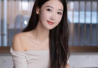 秀人网 - 看吧，这淡淡的星子柒kiki日常，写真也能如此“轻描淡写”。