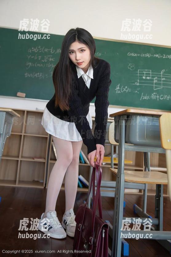秀人网-模特悦悦 秀人网 - 无圣光也不怕,模特悦悦校园写真凭啥上镜好看?
