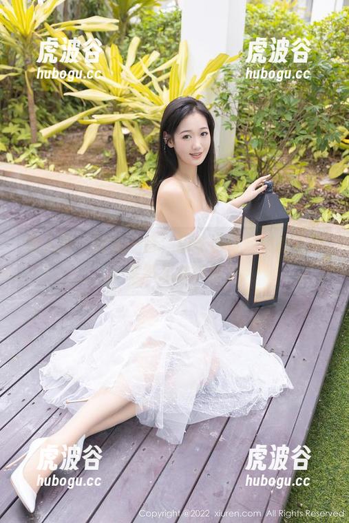 秀人网-猫咪巨臀妹妹 秀人网 - 轻轻一瞥,猫咪巨臀妹妹的写真,果然是女神呐!