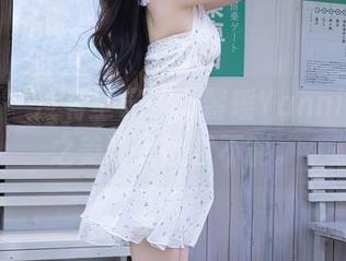 秀人网 - 没有圣光的王馨瑶Yanni，油亮之美让人欲罢不能。