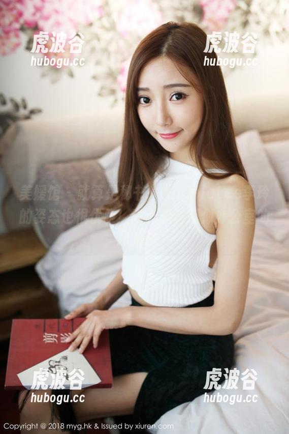 美媛馆 - 就算是秘书，AngelaLee李玲的姿态也很优雅！高清美图好似办公室的风景线。